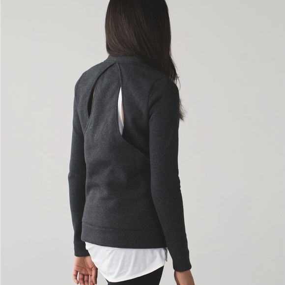 Lululemon &go Endeavor Long Sleeve
Heathered Black Open-Back Sweatshirt Medium - Picture 2 of 7